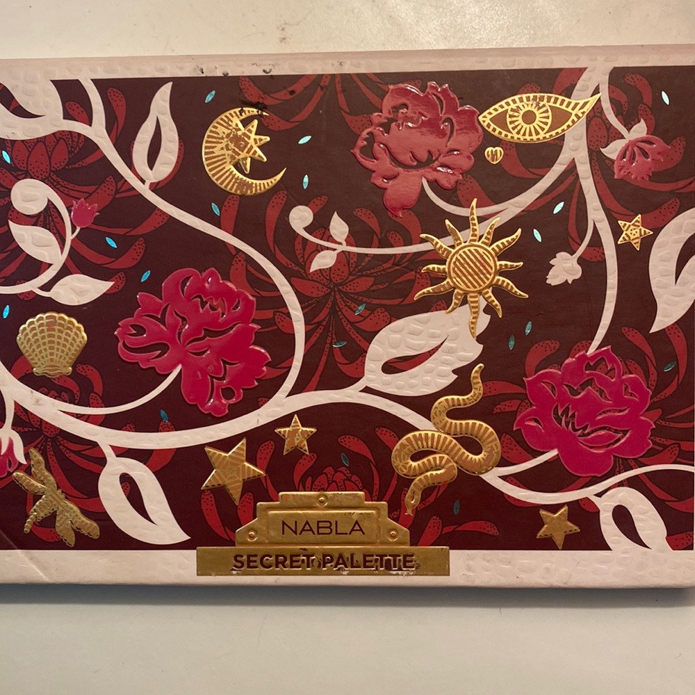 NABLA SECRET PALETTE